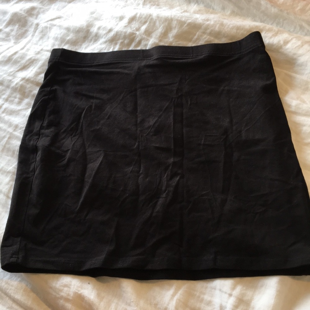 Black pencil skirt